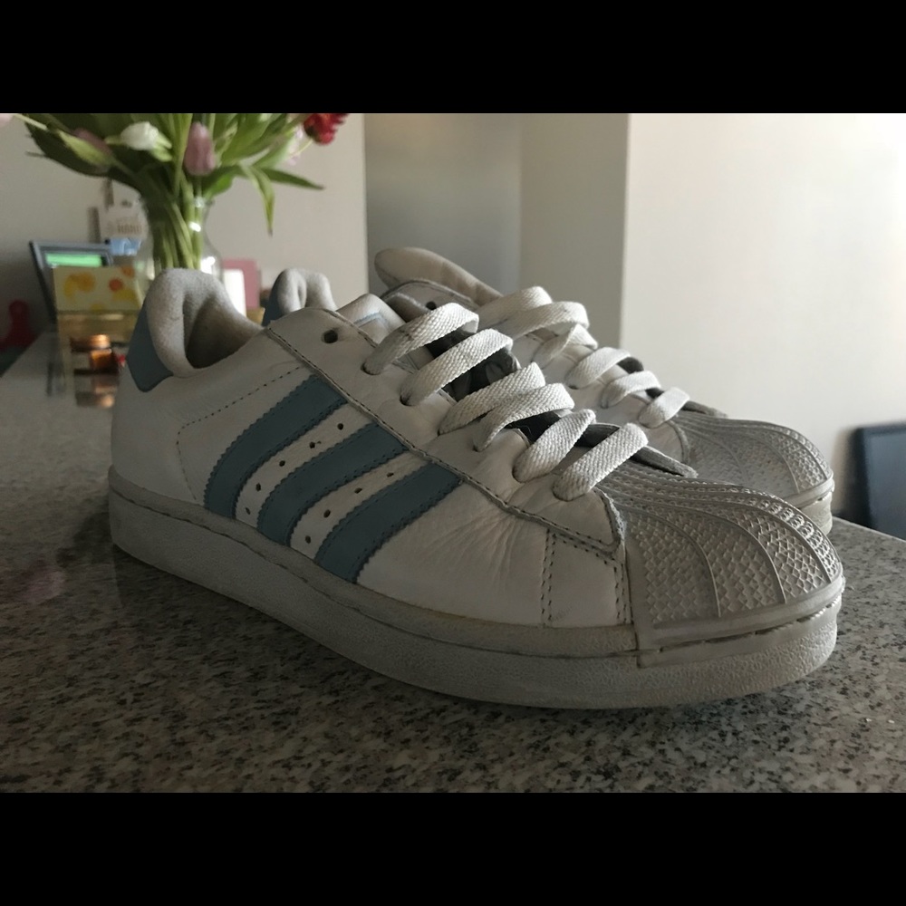 ADIDAS Superstars